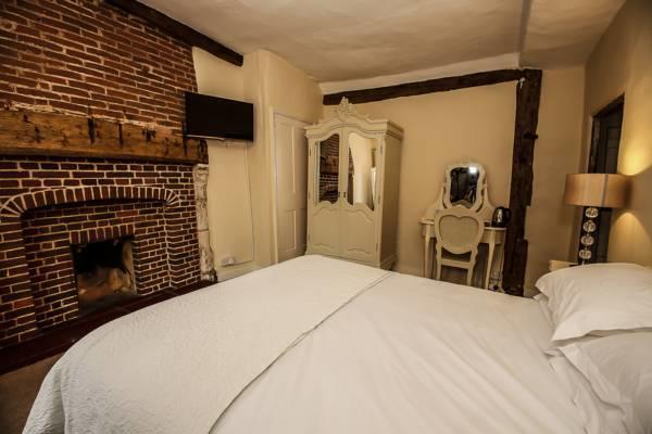 The Angel Hotel 3*
